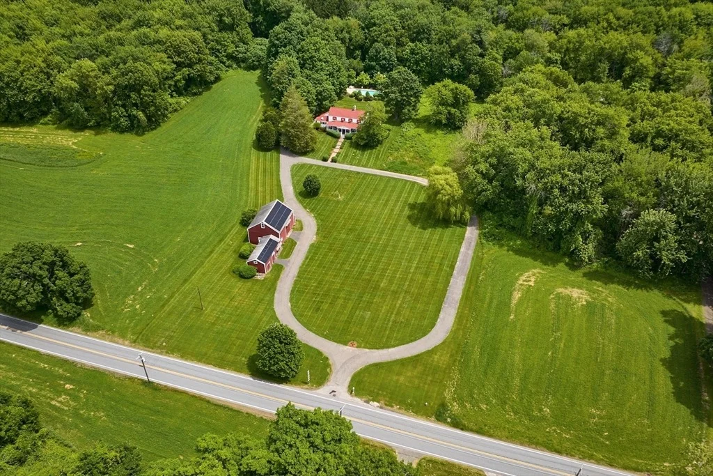 Photo of 120 Hockanum Rd