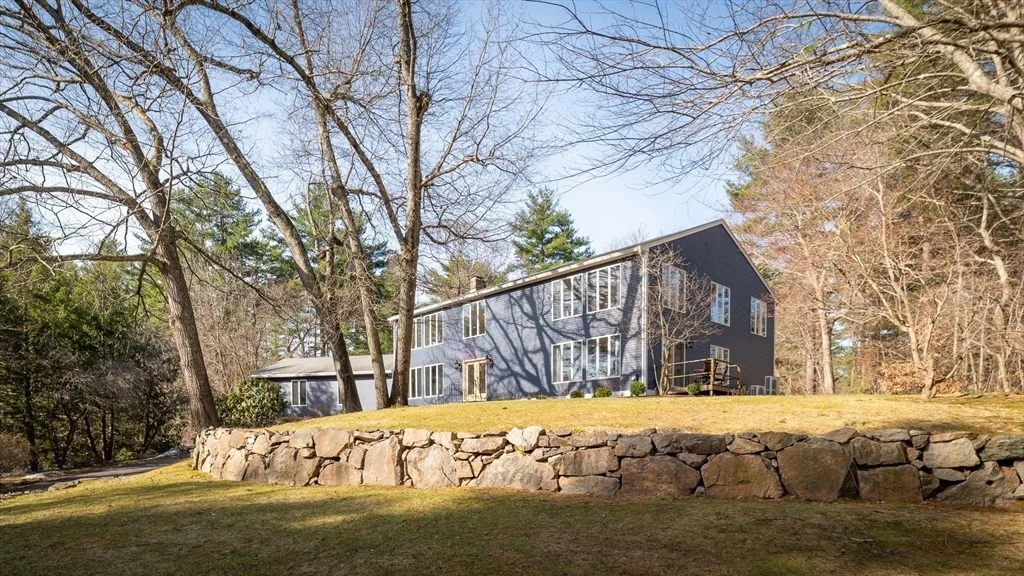 Photo of 5 Comstock Lane