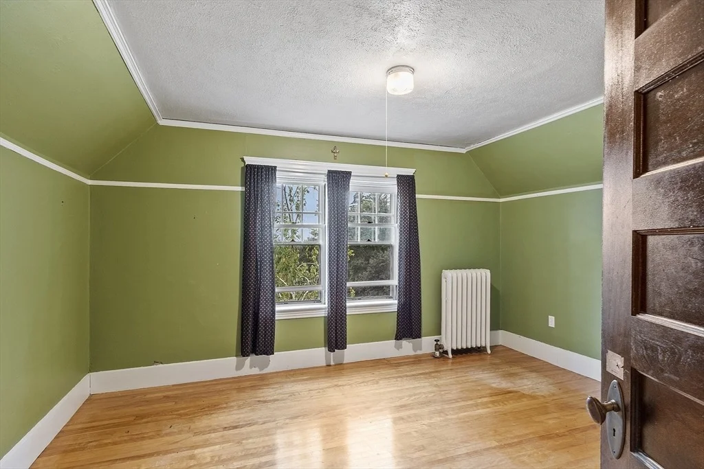 Photo of 6 Moore Ave