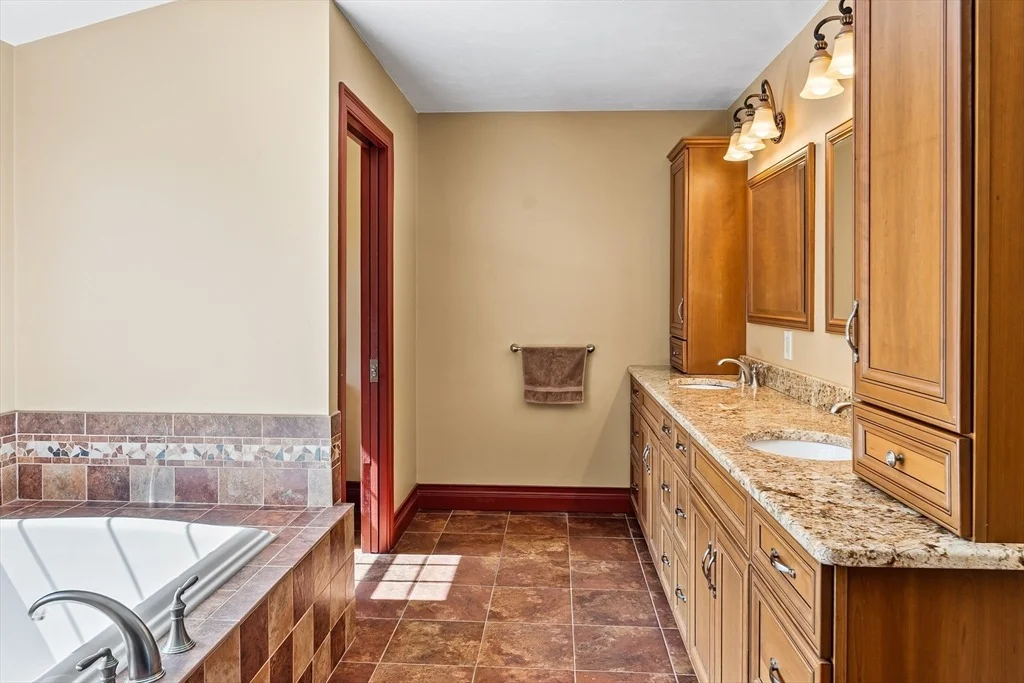 Photo of 86 Mowry St
