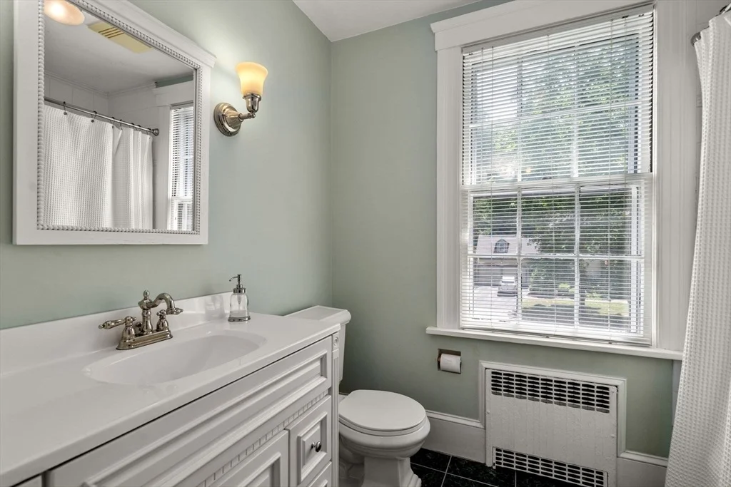 Photo of 44 Metcalf St