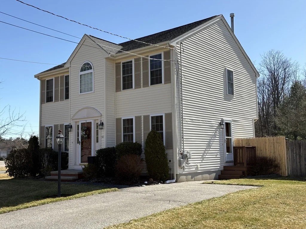 Photo of 42 Deertrack Drive