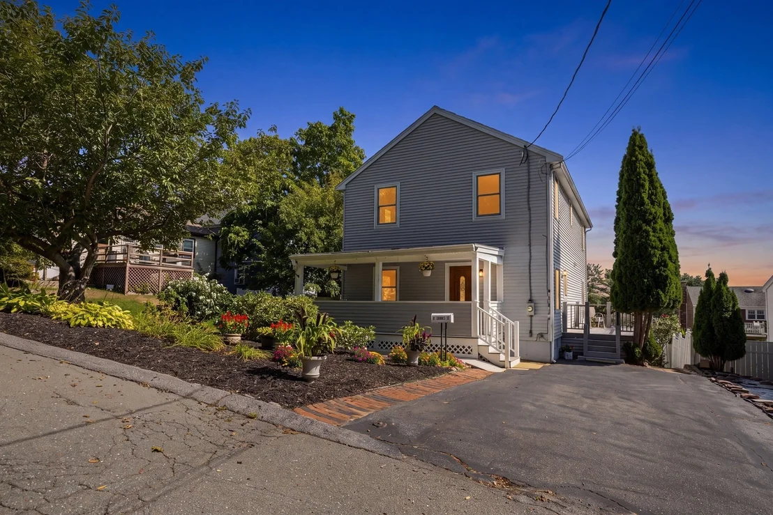 Photo of 9 Dimock St