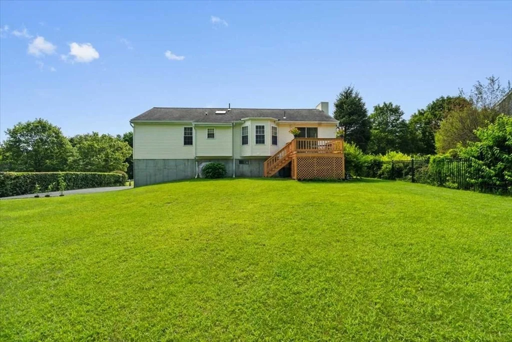 Photo of 6 Moreland Green Dr