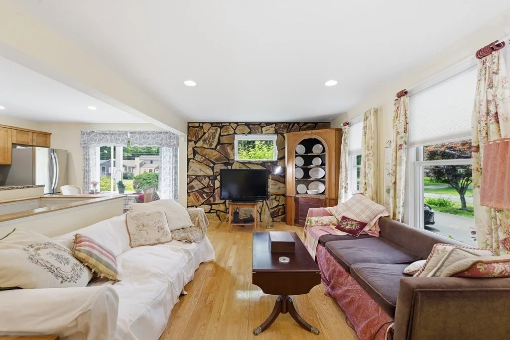 Photo of 110 Parkerview St.