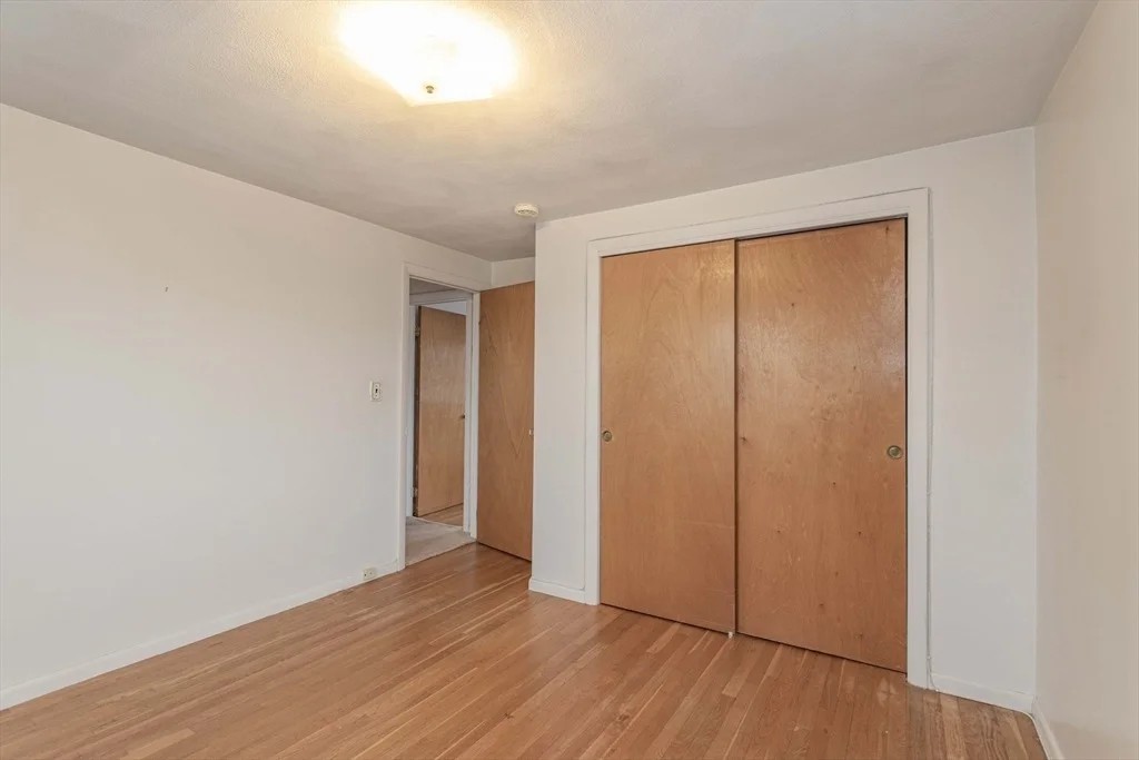Photo of 71 Vallaro Rd
