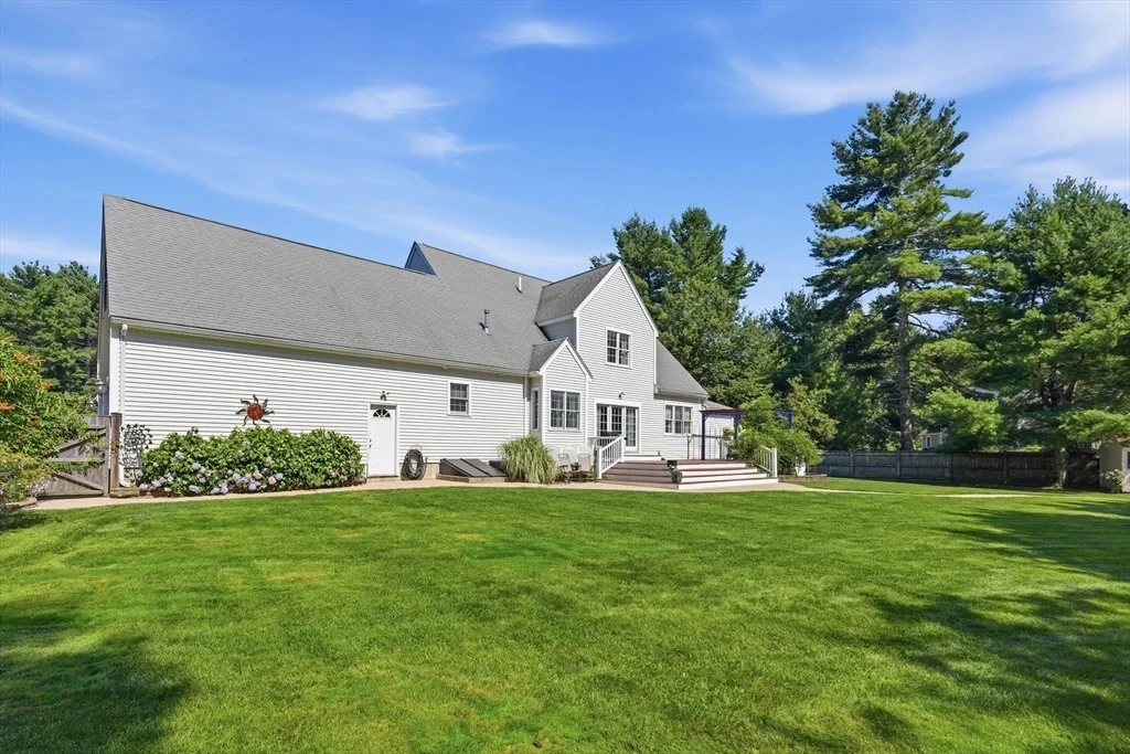 Photo of 11 Fellowship Cir