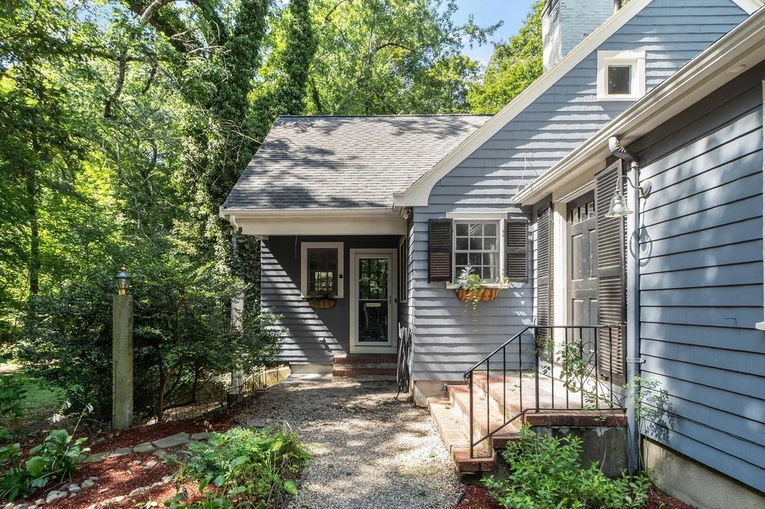 Photo of 5 Tavern Ln