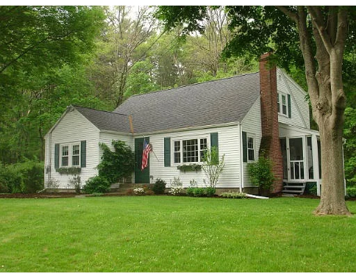 Photo of 16 Masconomet Road