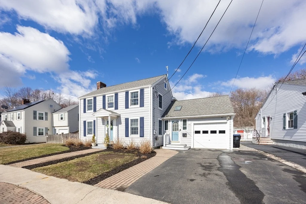 Photo of 2 Sunset Rd