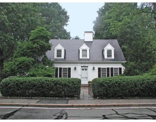 Photo of 225 Pond Avenue