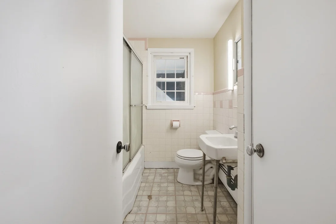 Photo of 65 Bay State Cir