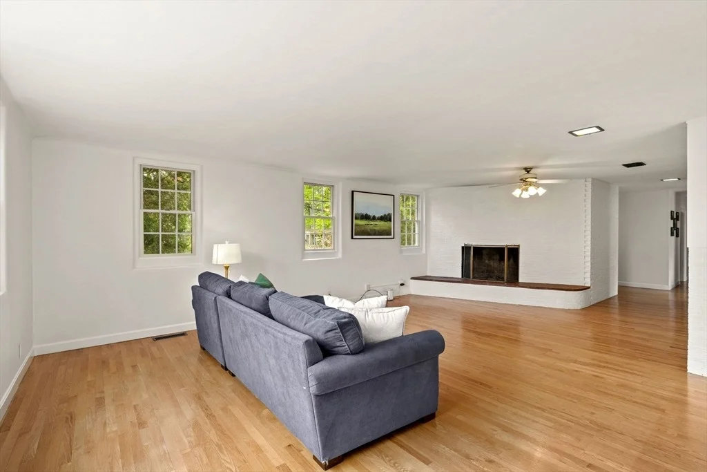 Photo of 63 Long Hill Rd