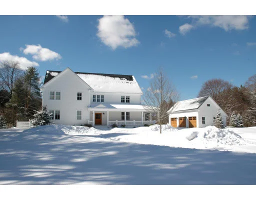 Photo of 839 Lowell Rd
