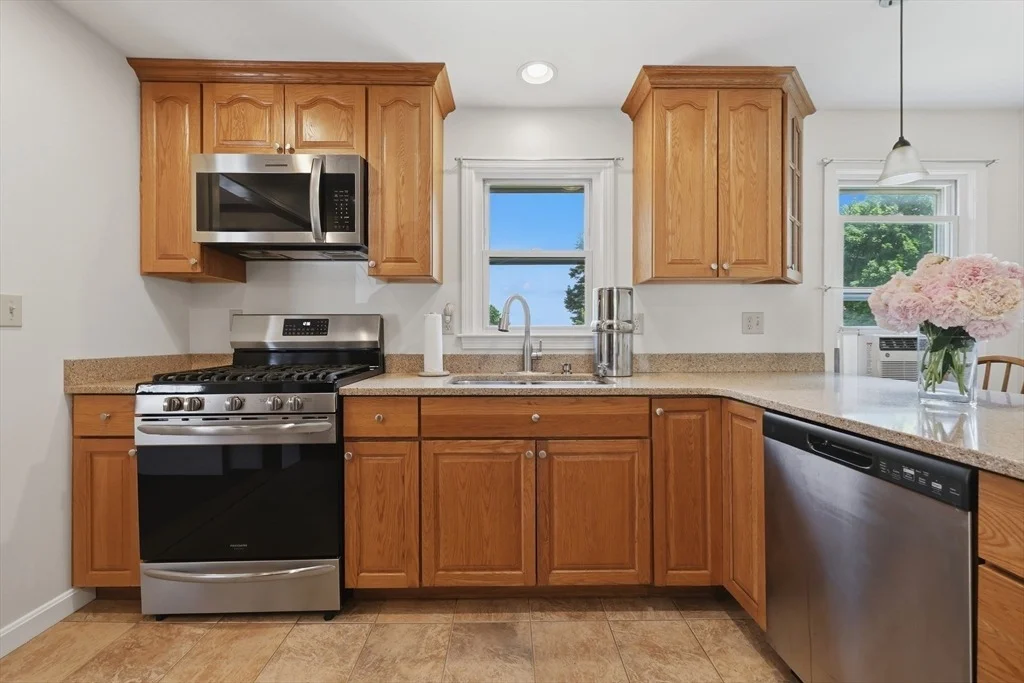 Photo of 9 Thayer Avenue