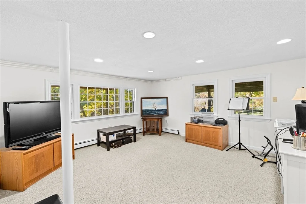 Photo of 16 Three Ring Rd