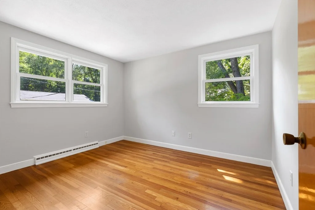 Photo of 40 Crystal Cir