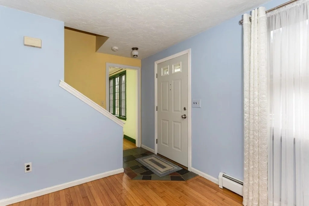 Photo of 955 Summer Street