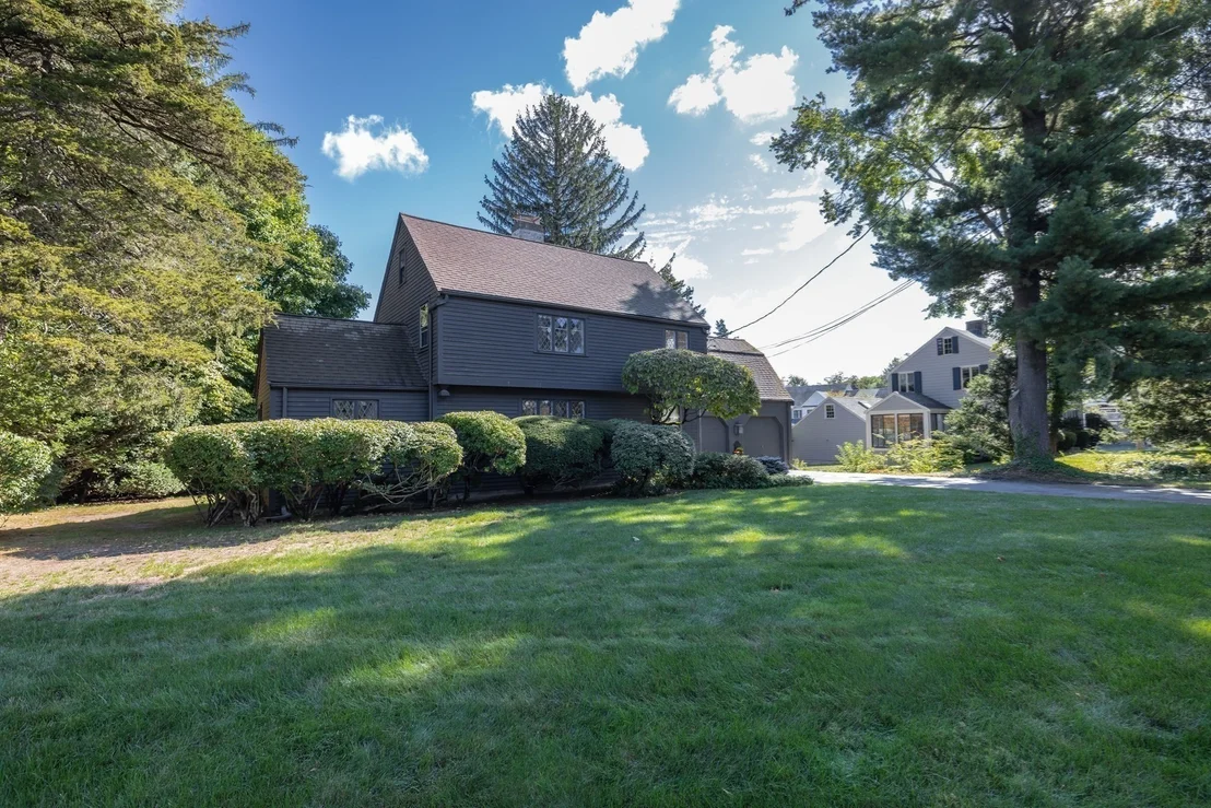 Photo of 521 High Rock St