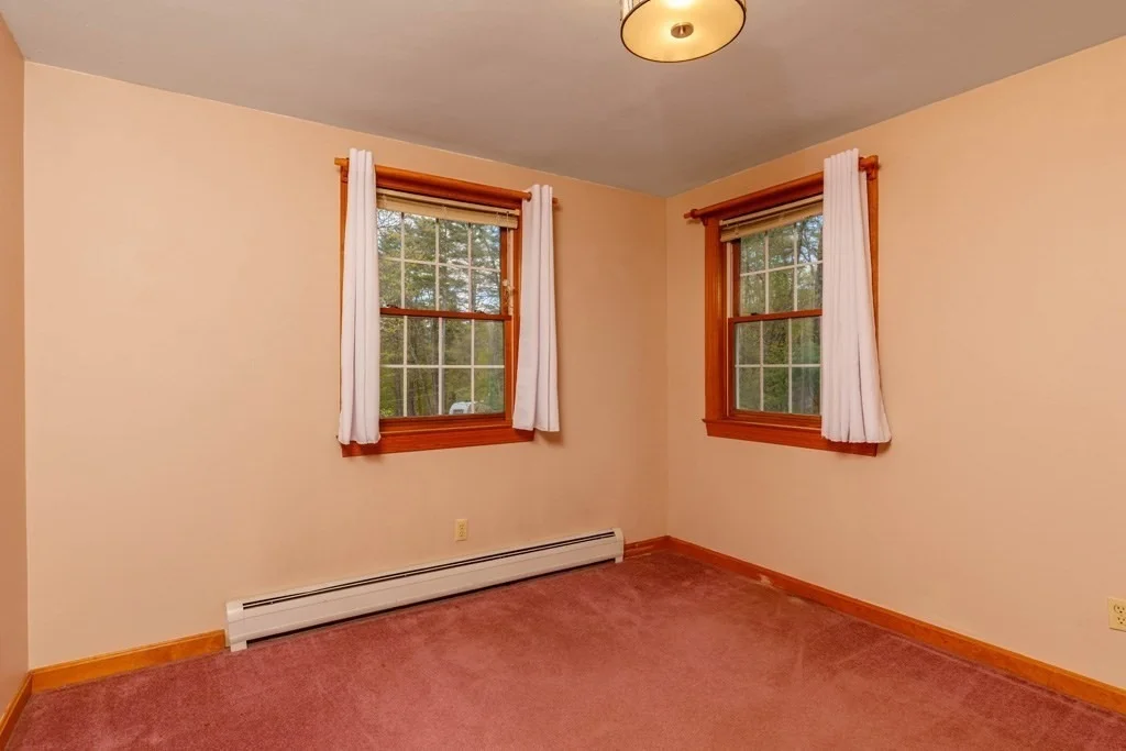 Photo of 1478 Conant Road