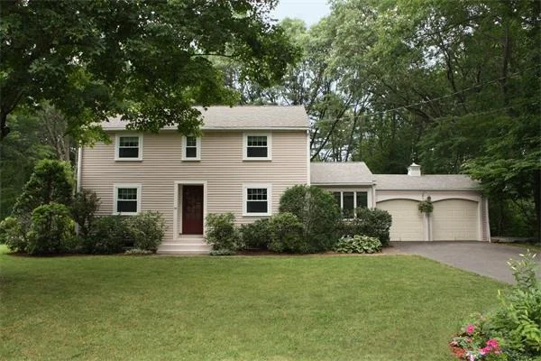 Photo of 54 Mohawk Drive