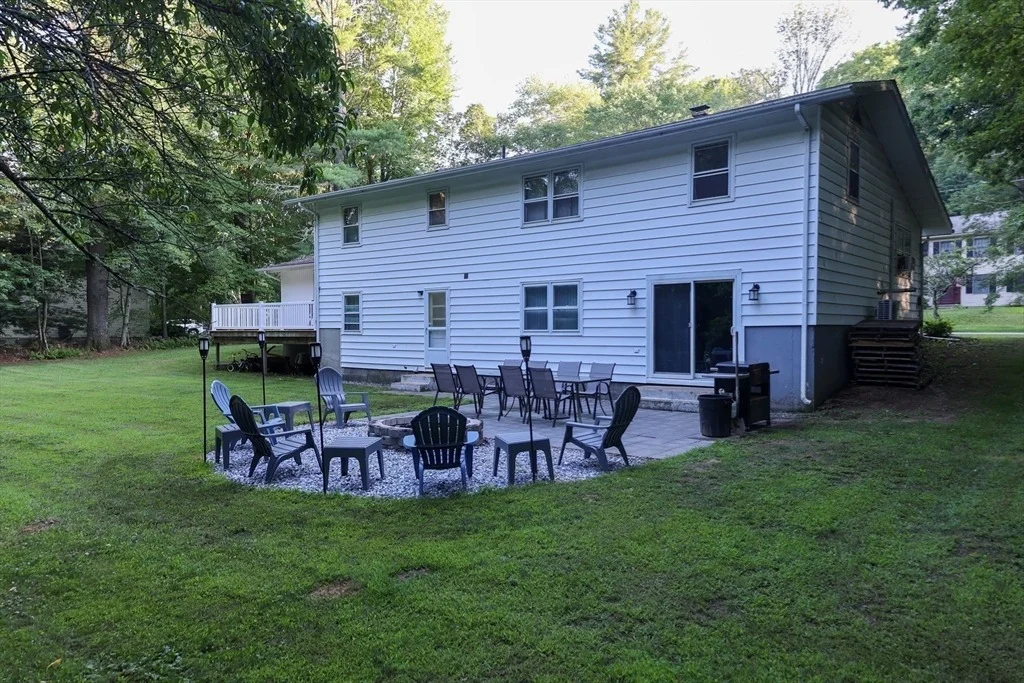 Photo of 16 Debra Lane