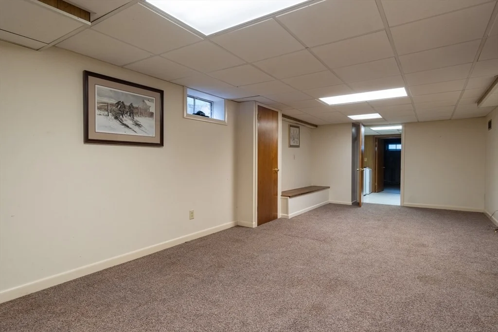 Photo of 26 White Oaks Dr