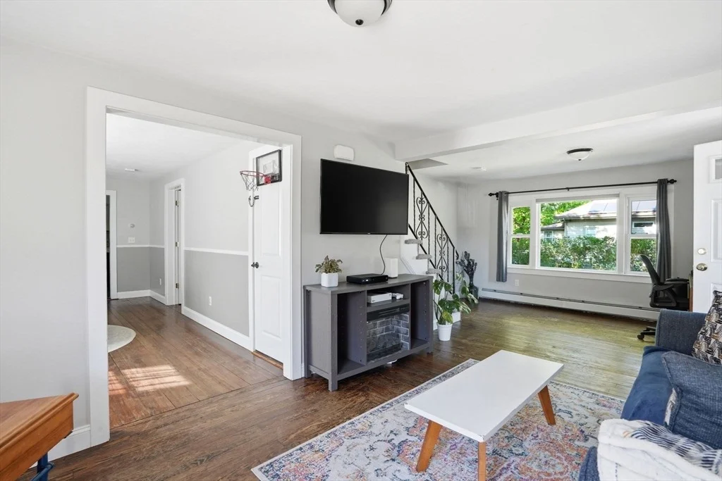 Photo of 72 Pembroke Ave