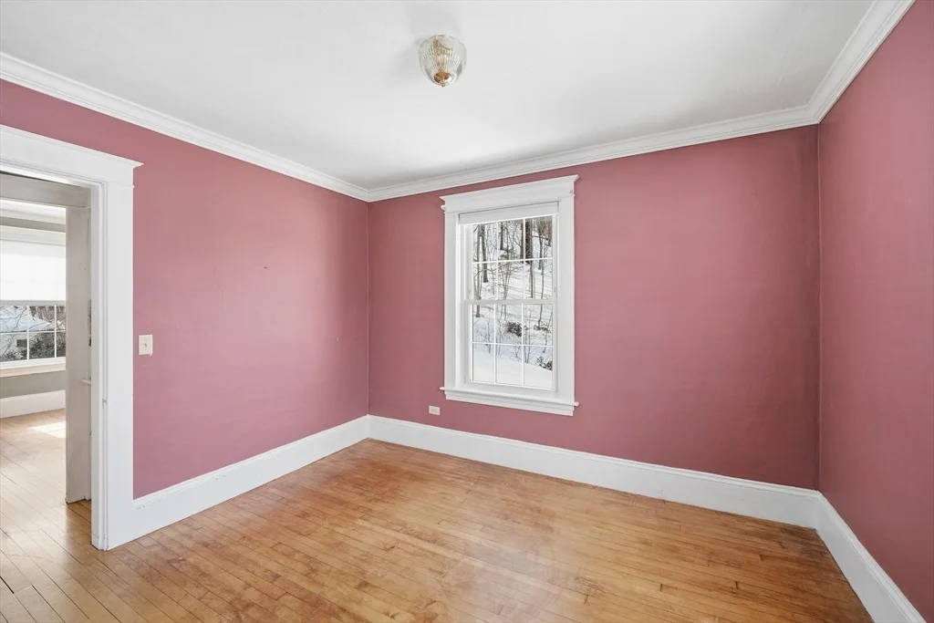 Photo of 18 Crescent St