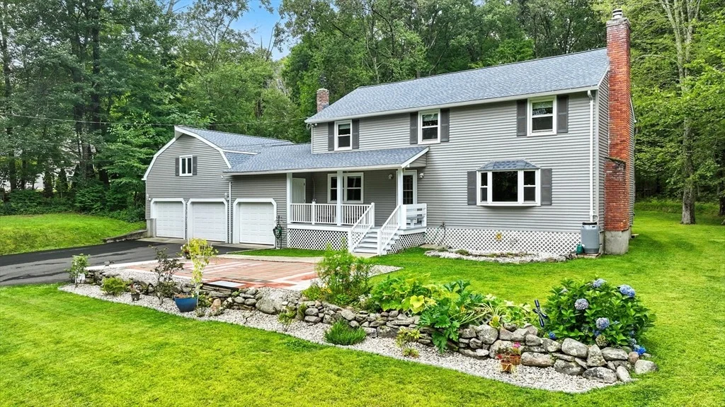 Photo of 11 Ed Holcomb Rd