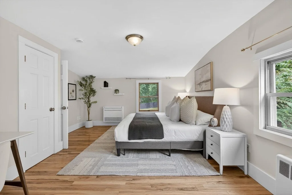 Photo of 4 Irving St