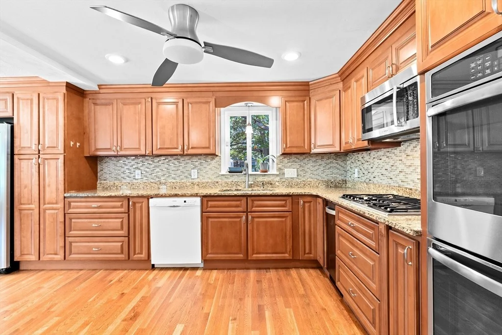 Photo of 16 Niles Rd