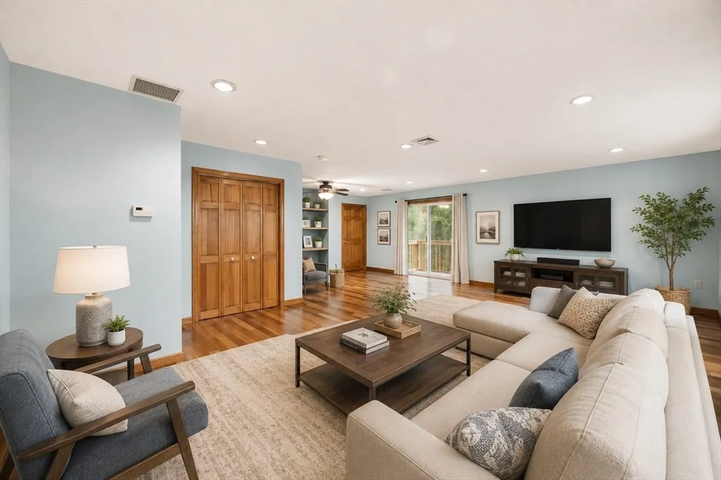 Photo of 7 Margaret Dr