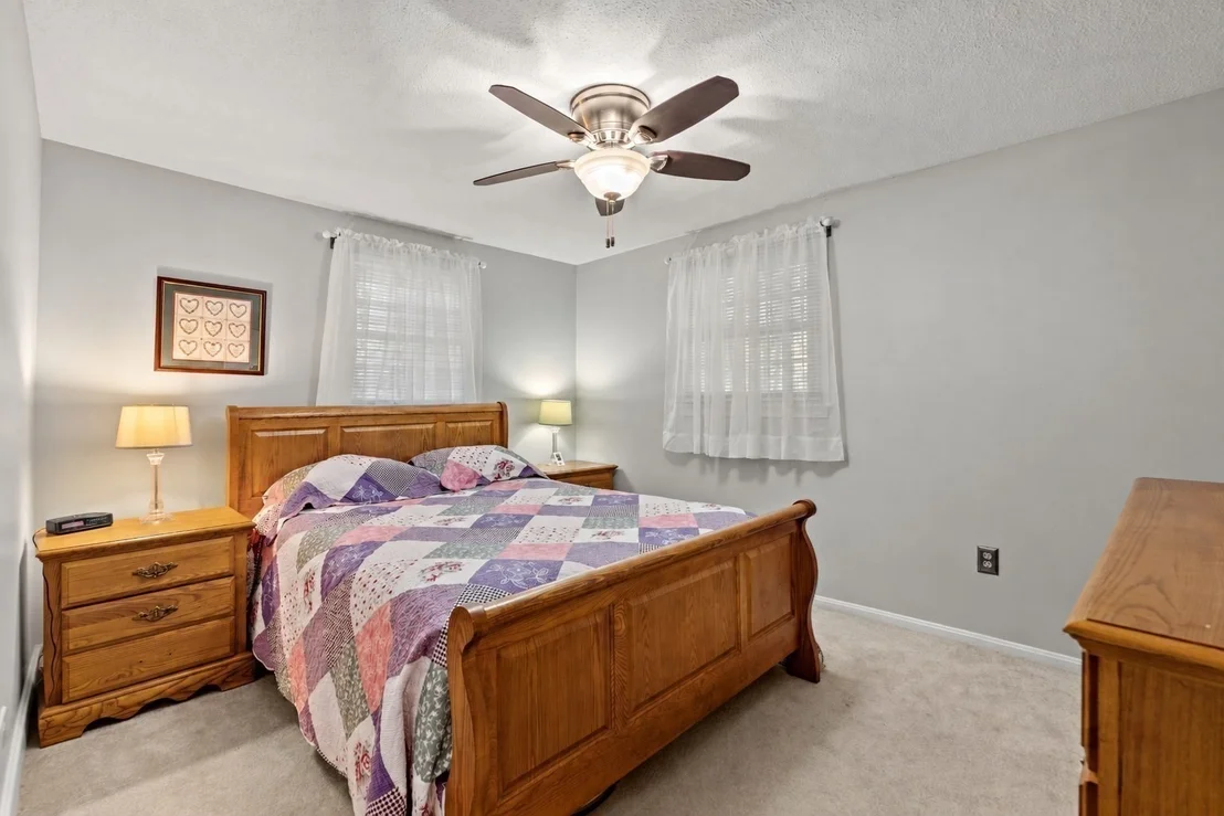 Photo of 15 Sharyn Circle