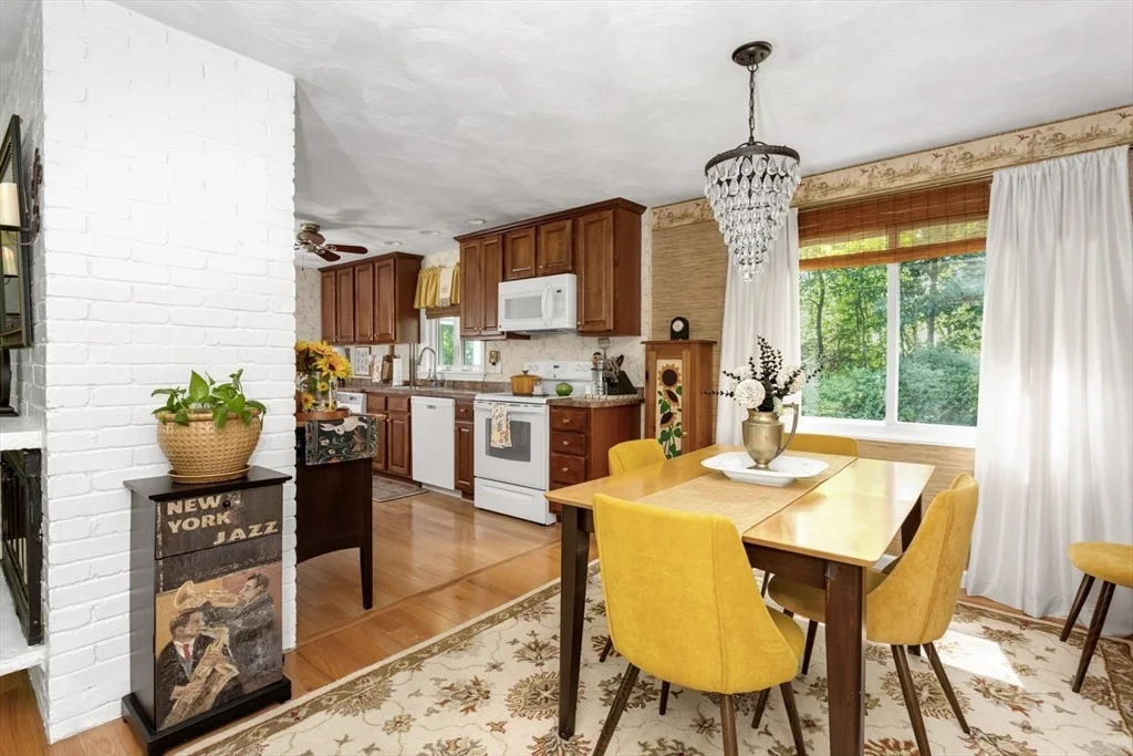 Photo of 232 Bates Rd