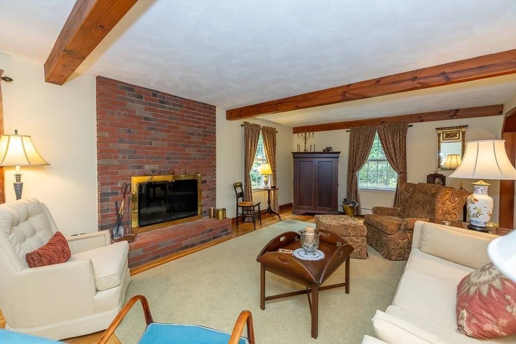 Photo of 21 Overlook Dr