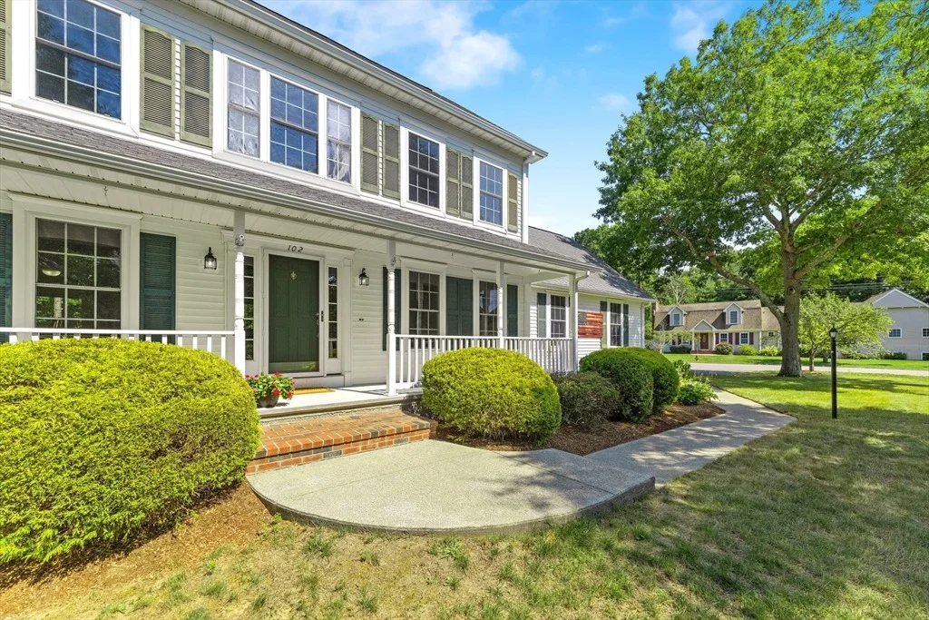 Photo of 102 Cathedral Drive