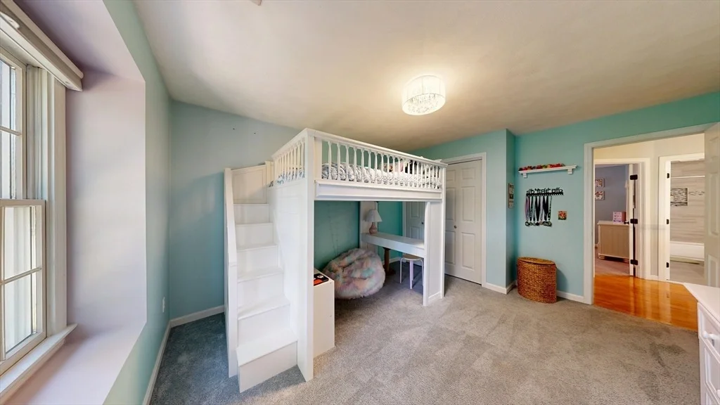 Photo of 4 Burnham Dr