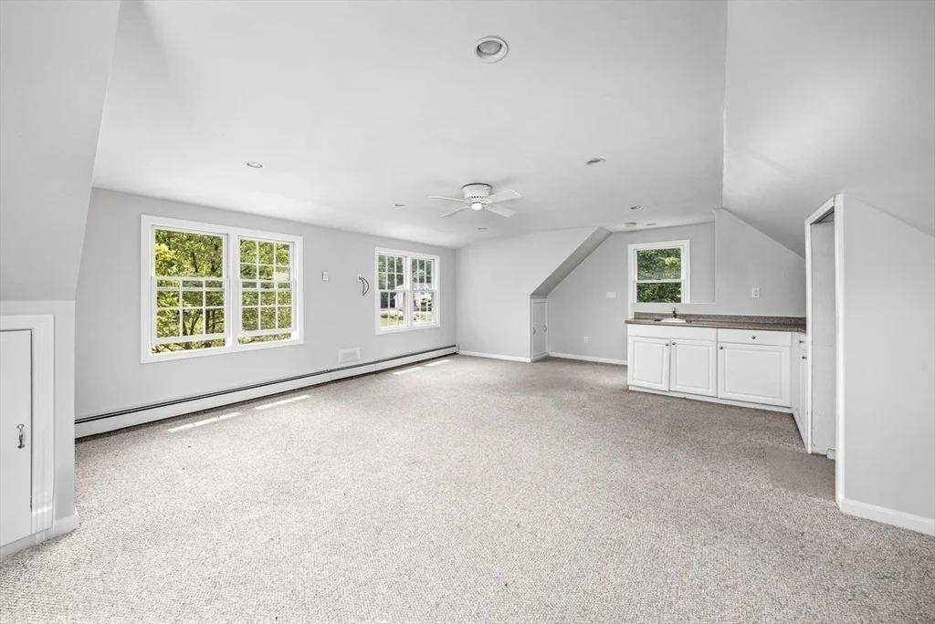 Photo of 17 Maplewood Dr
