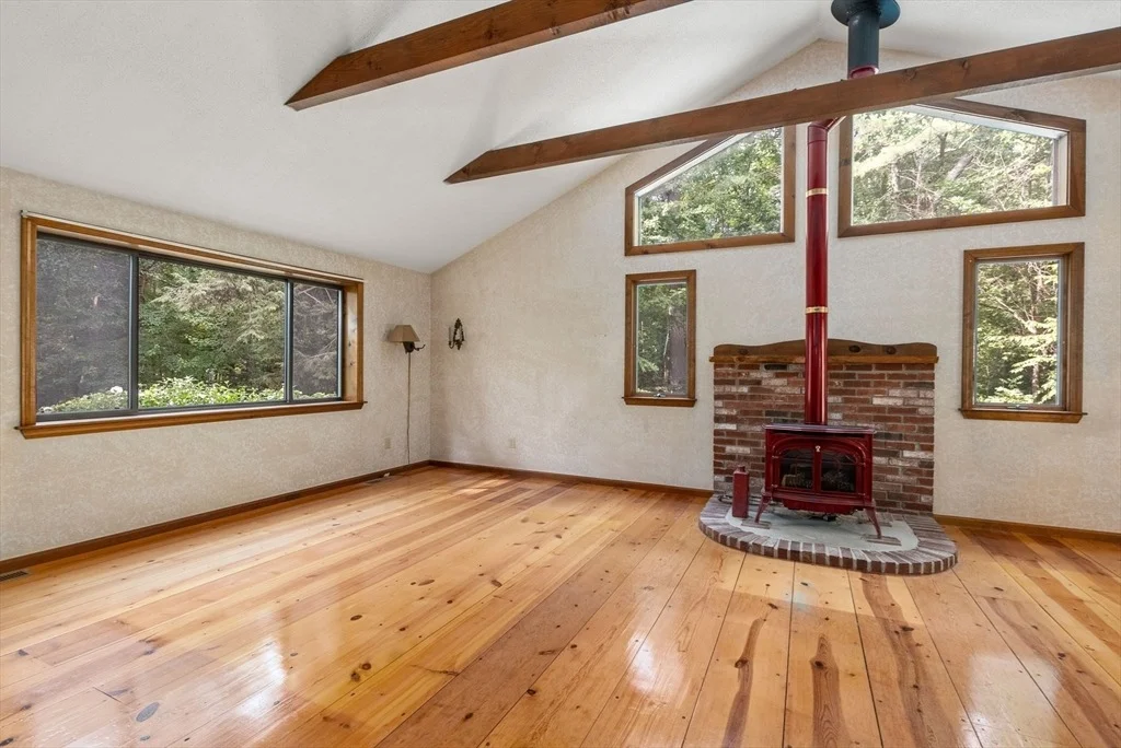 Photo of 6 Jerry Rd