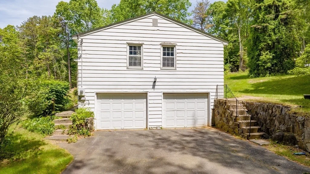 Photo of 189 Scantic Rd.