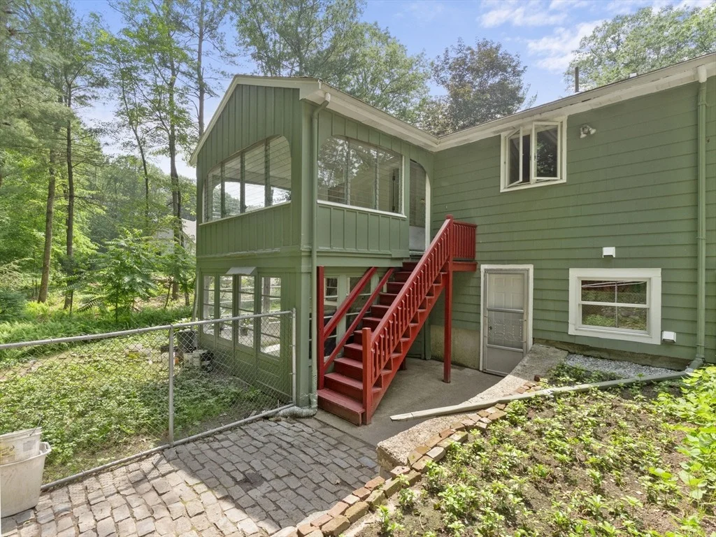 Photo of 5 Cyr Cir