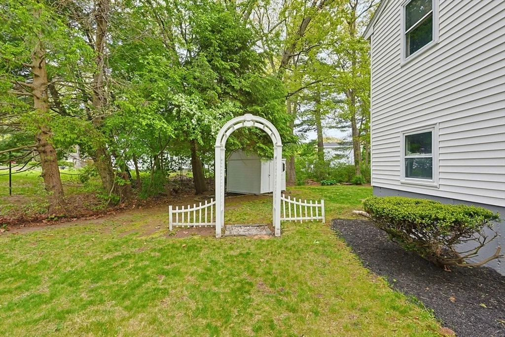Photo of 37 Roberta Avenue