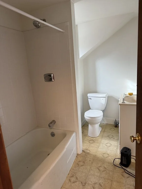 Photo of 22 Hockanum Rd