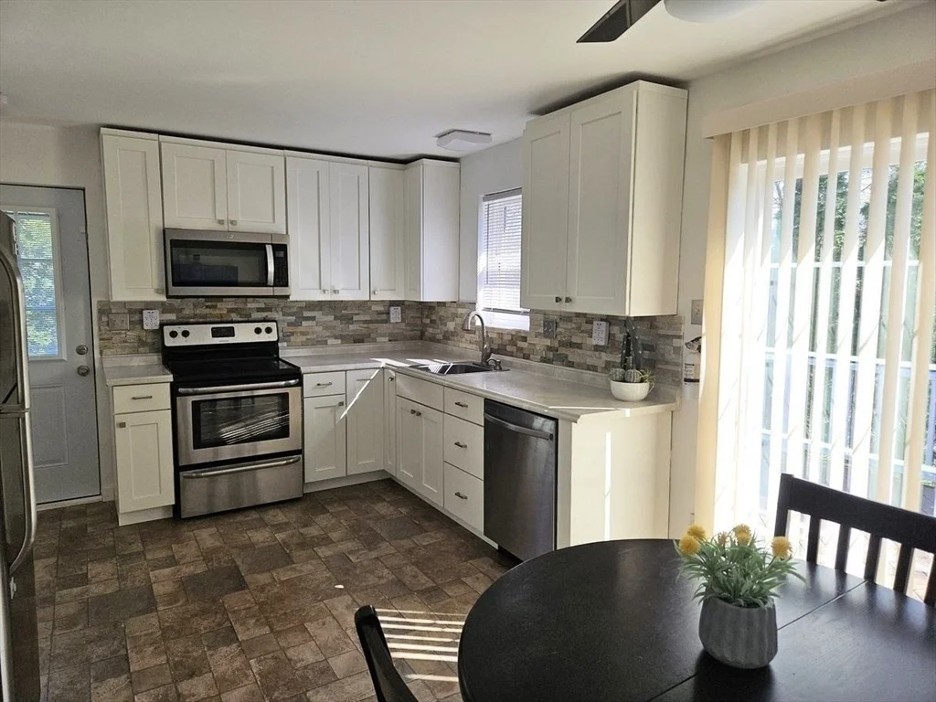 Photo of 34 Thomas Ave