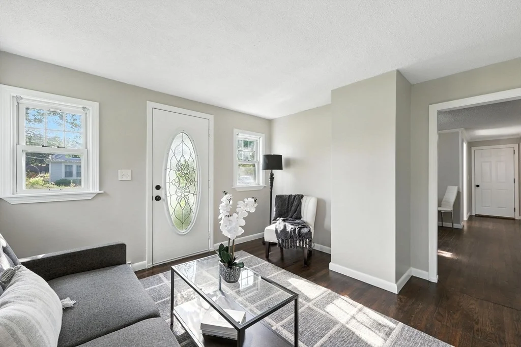 Photo of 69 Willard Ave
