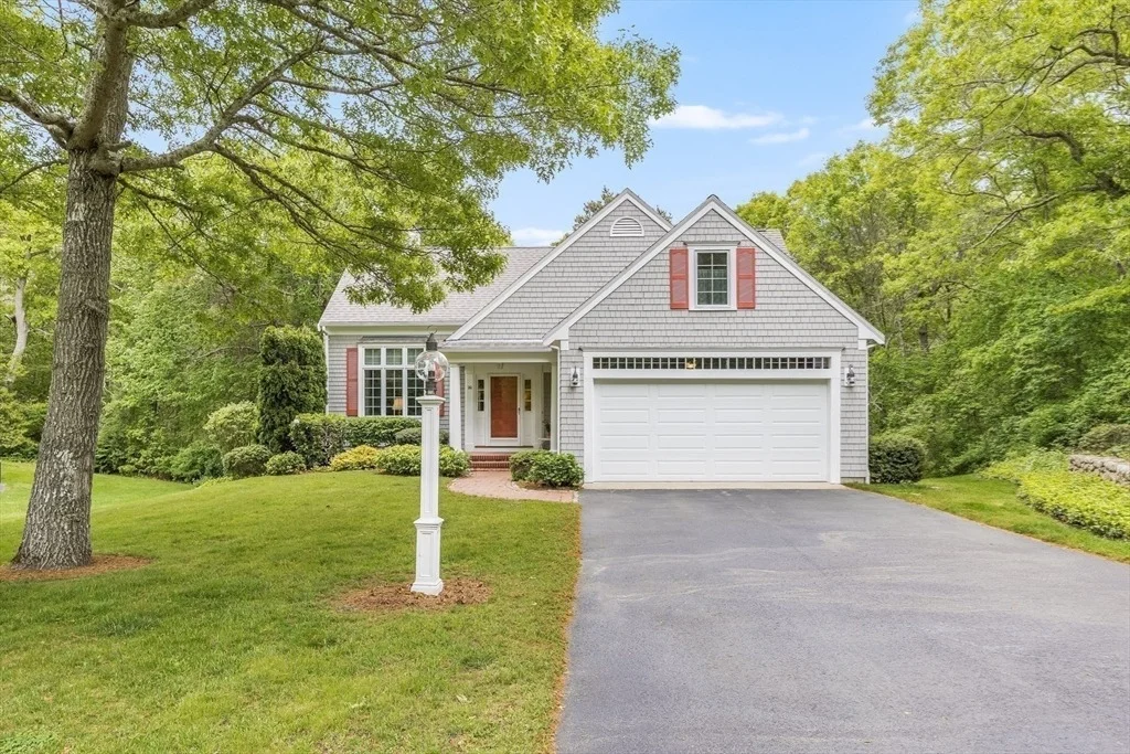 Photo of 20 Crestview Circle