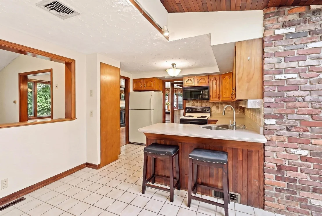 Photo of 4 Orchard Dr