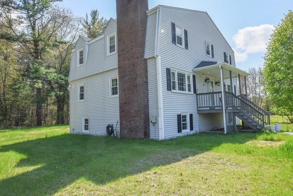 Photo of 325 River Street