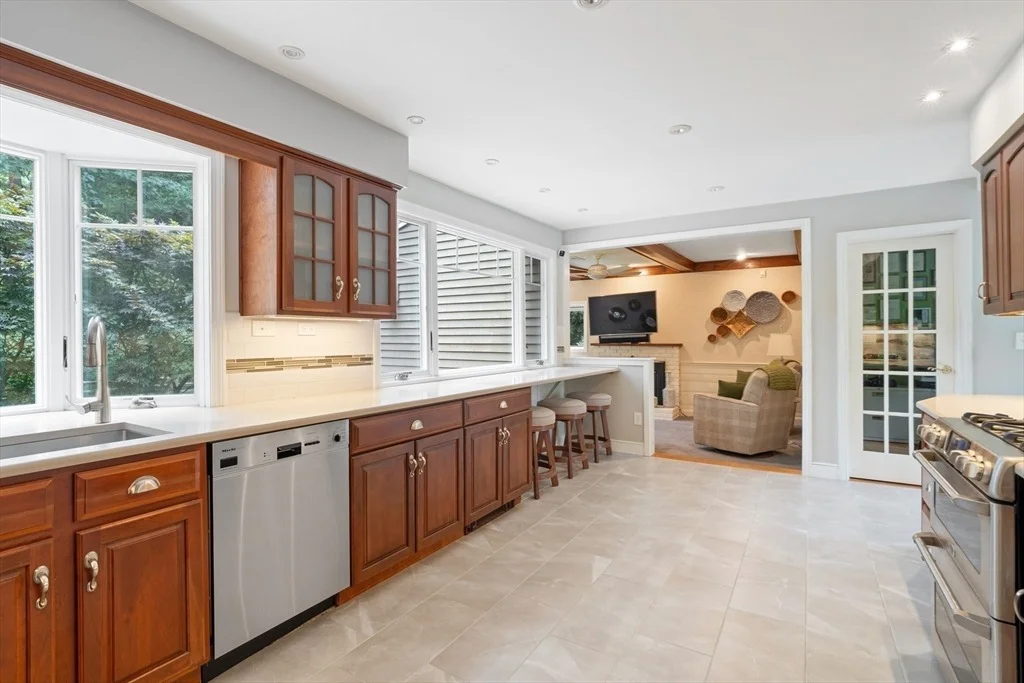 Photo of 2 Knollwood Drive